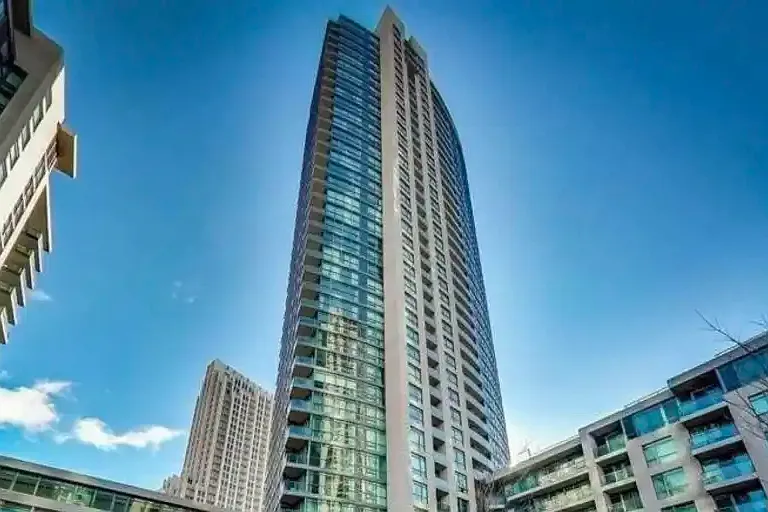215 Fort York Blvd #1801 — Photo 10
