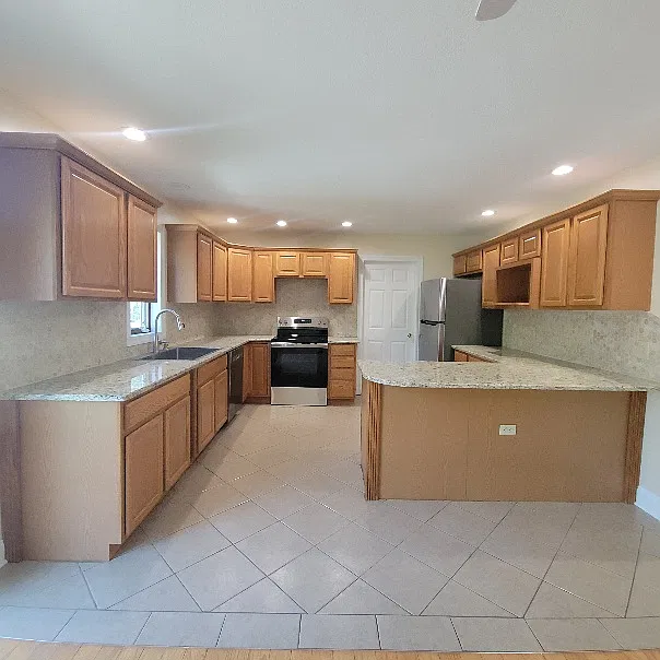 3 bed, 1540 sqft, $2,000 — Photo 4