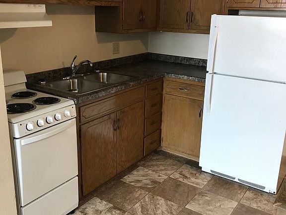 2nd image of 1510 University Dr SE APT 1