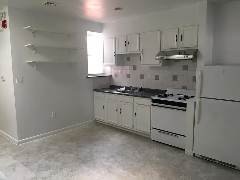 1168 S 10th St #3 — Photo 6
