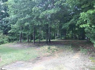 208 Banbury Cir, Simpsonville, SC 29681