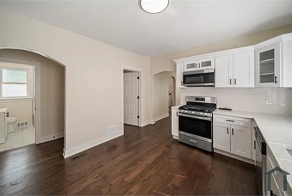 12324 S Emerald Ave — Photo 9