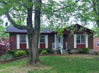 9906 Chapel Hill Rd, Louisville, KY 40229