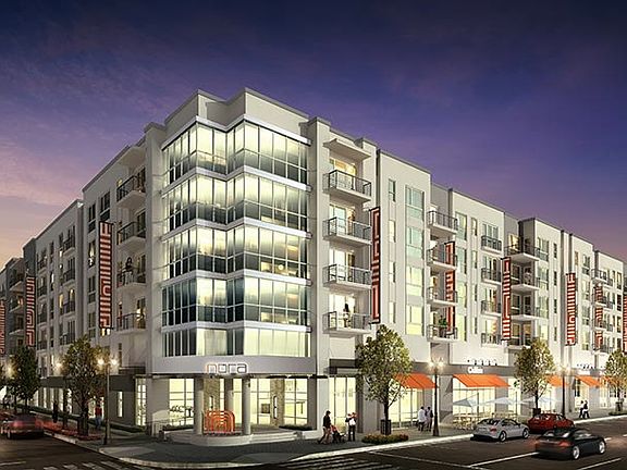 3rd image of 904 N Orange Ave