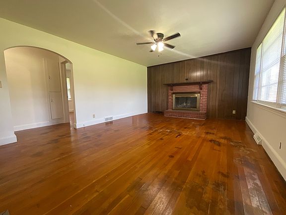 2nd image of 329 Kirby Rd