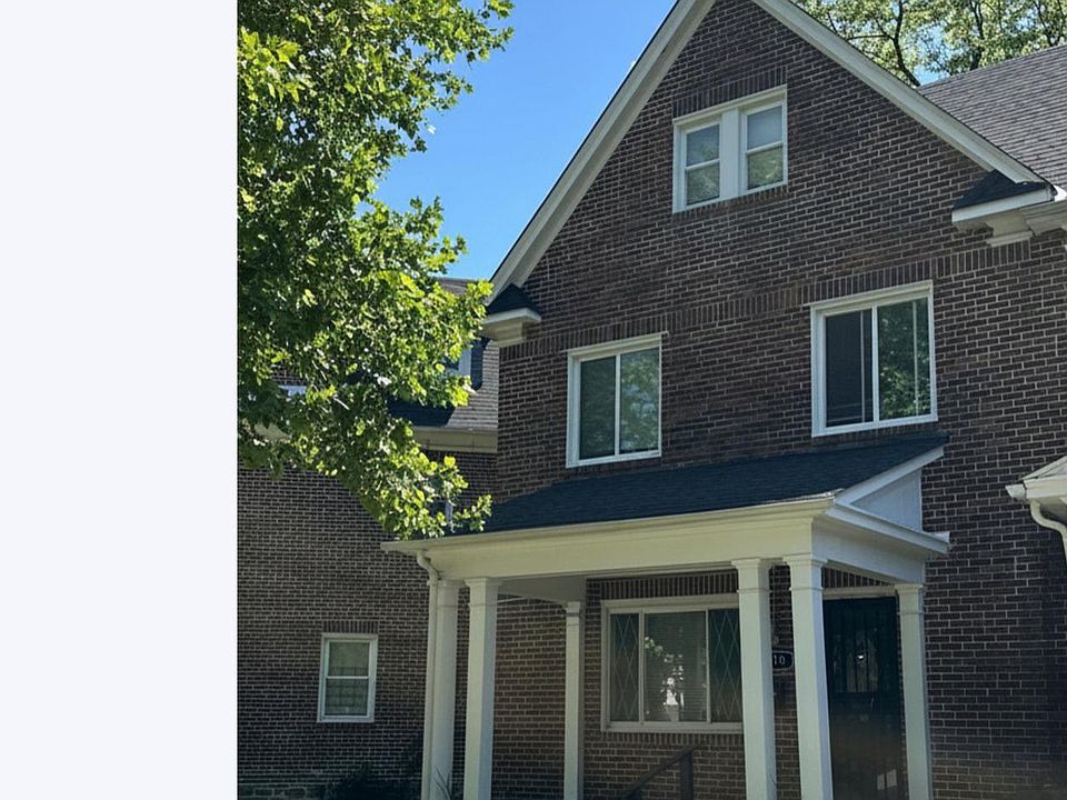 1st image of 618 Wicklow Rd