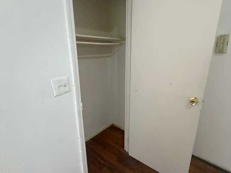 210-212 Central Ave #3E — Photo 6