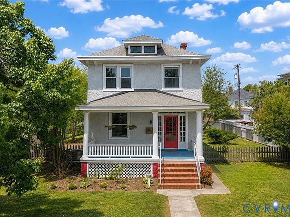 2nd image of 2814 Montrose Ave