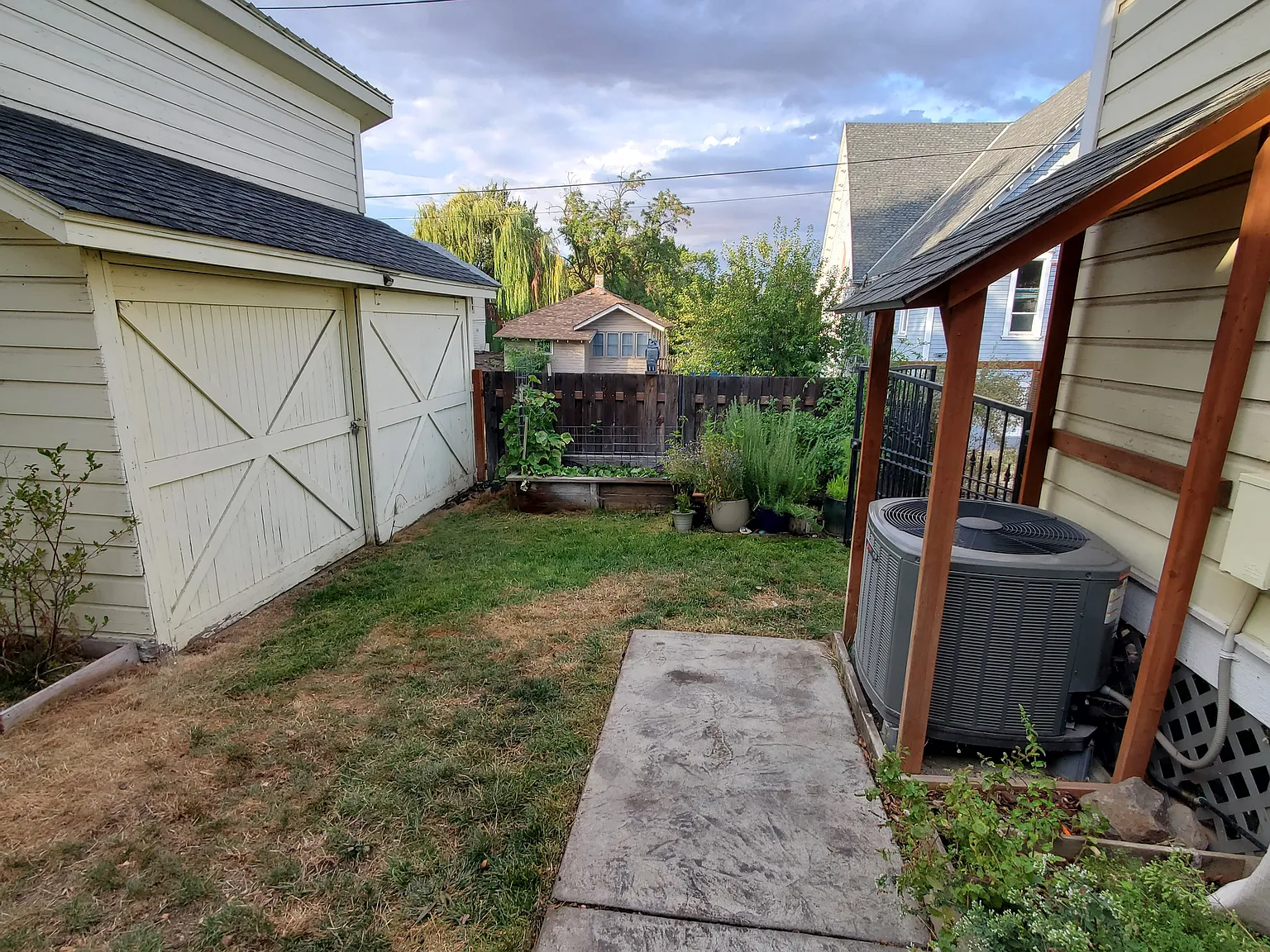3 bed, 1836 sqft, $2,950 — Photo 4