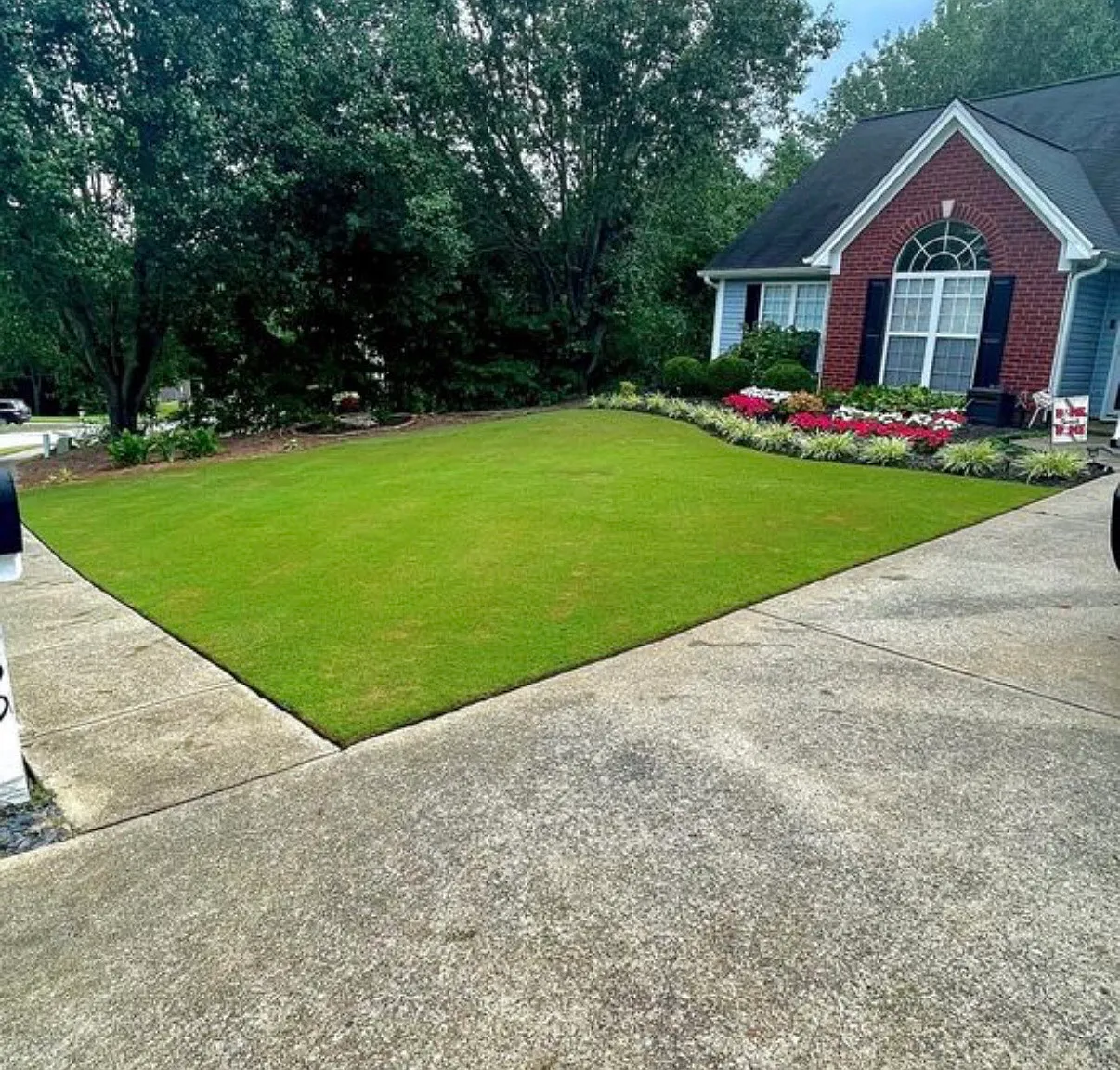 3 bed, 1741 sqft, $2,400 — Photo 1