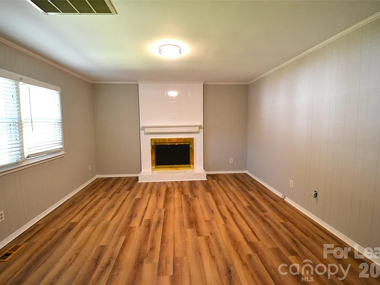 1422 Thermal Rd — Photo 7