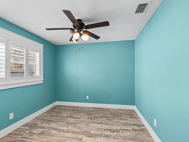 6323 Bayou Grande Blvd NE — Photo 24
