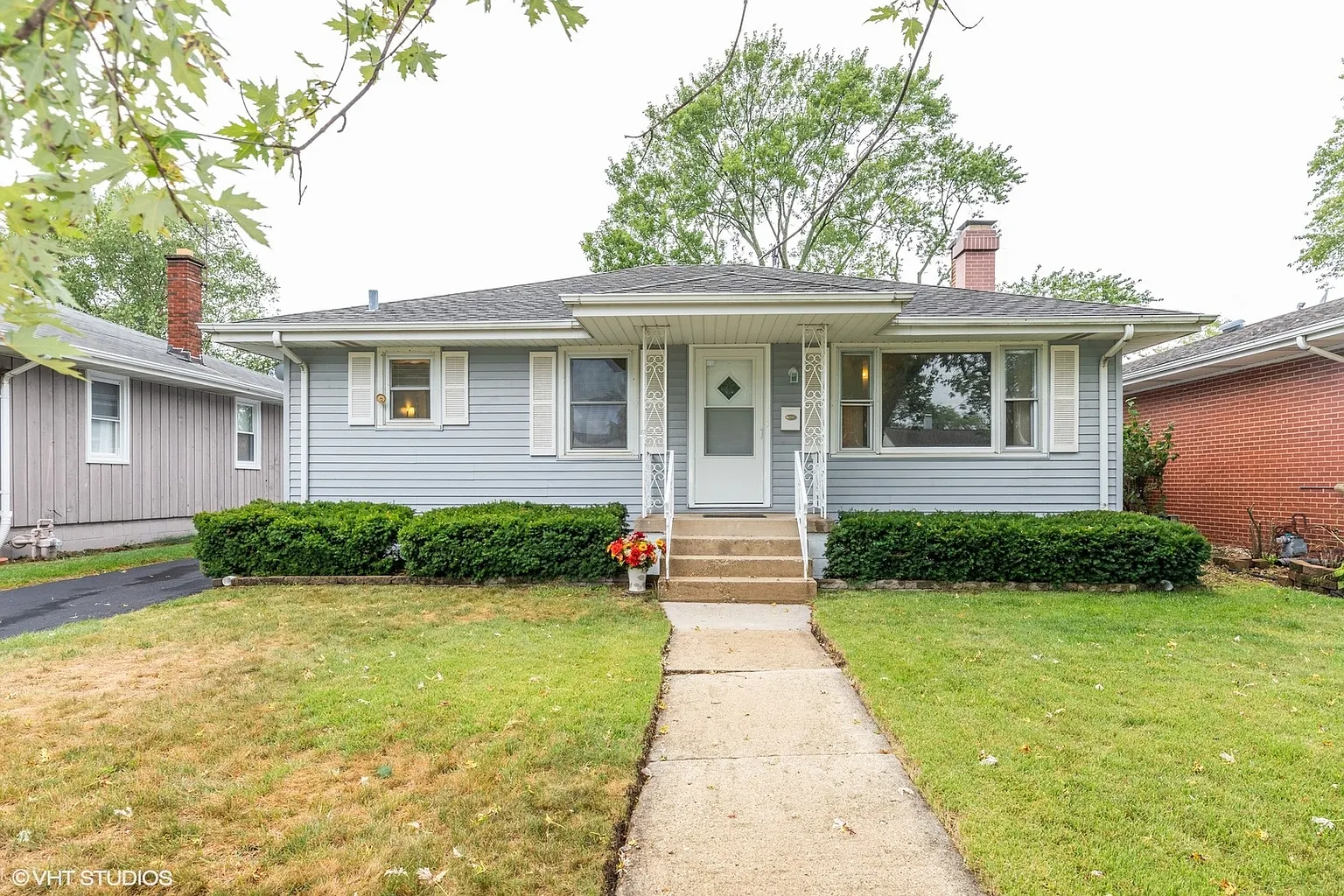 18742 Bernadine St photo 1