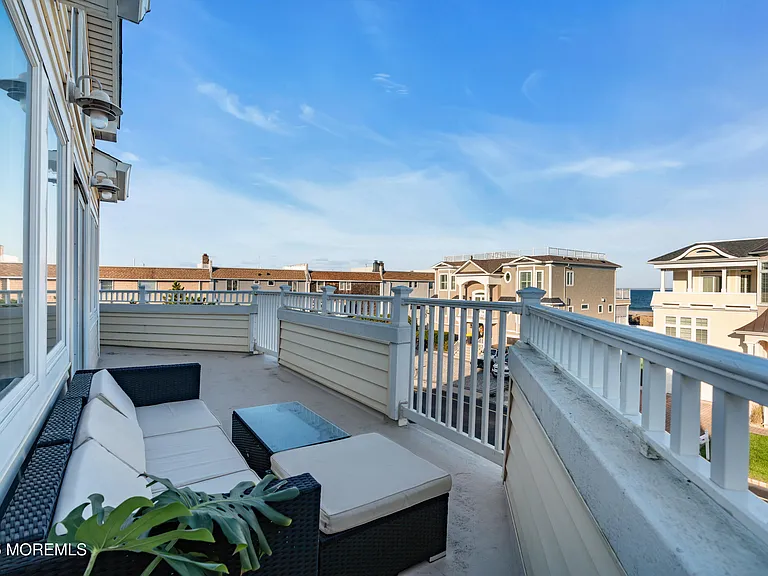 2 Tradewinds Ln — Photo 50