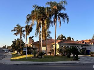 8101 Essex Ct, Bakersfield, CA 93311