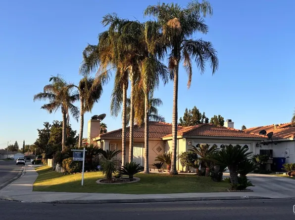 8101 Essex Ct, Bakersfield, CA 93311