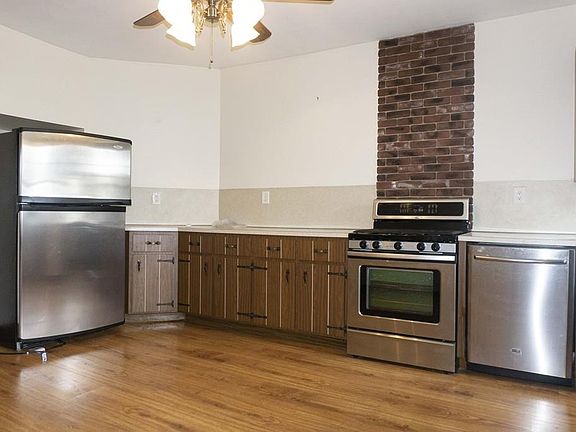 3rd image of 28 Dighton St #1