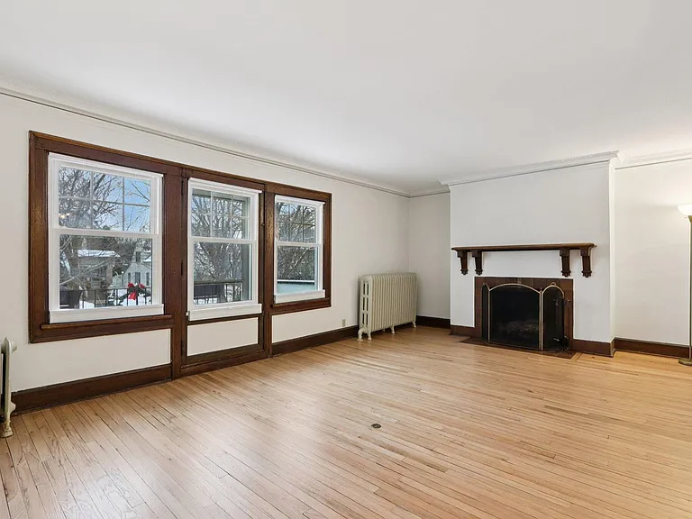 4042 N Downer Ave #4044 — Photo 8