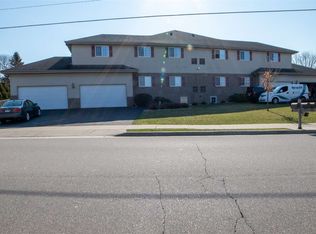1010 Parkview Dr APT 1, Milton, WI 53563