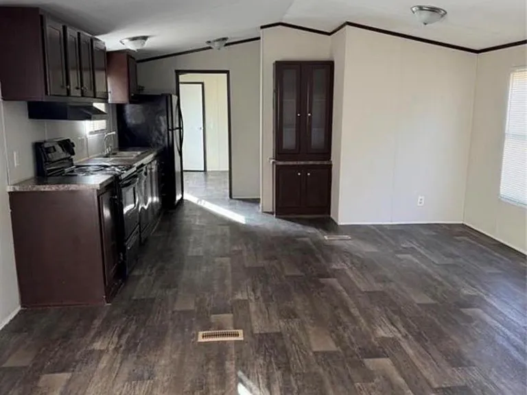 511 County Road 2218 — Photo 5