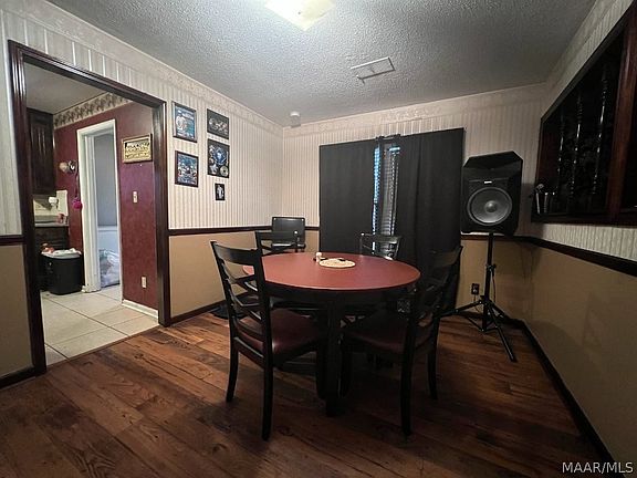 5th image of 4109 Bonfield Dr