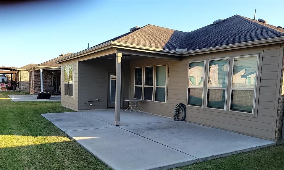 1st image of 3811 Outback Dr