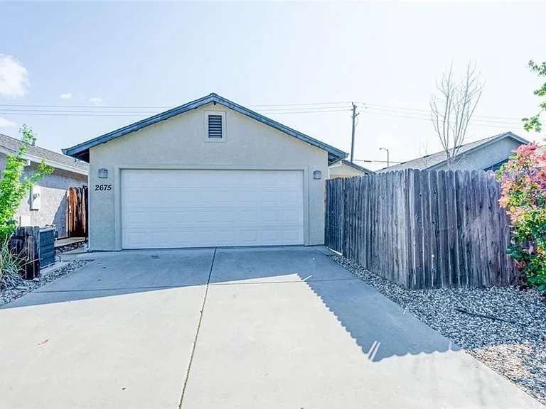 2675 Ceanothus Ave — Photo 11