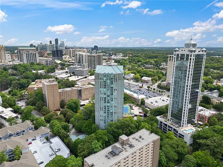 2870 Pharr Court South NW #NW-2602-2602 — Photo 41