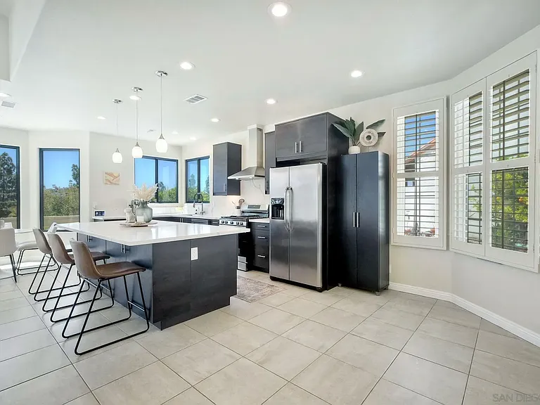 17586 Bocage Point — Photo 10
