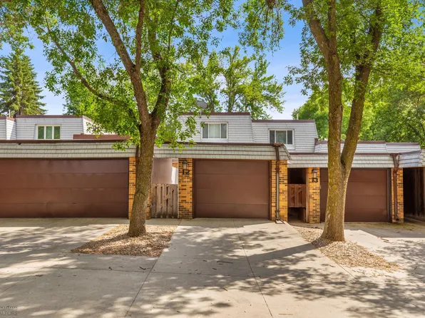 3012 10th St N #B-12, Fargo, ND 58102