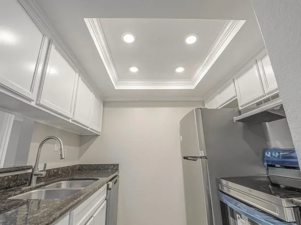 1553 Pyrenees Ave APT 35, Stockton, CA 95210