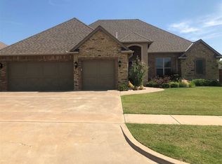 1624 NW Leona Cir, Lawton, OK 73505