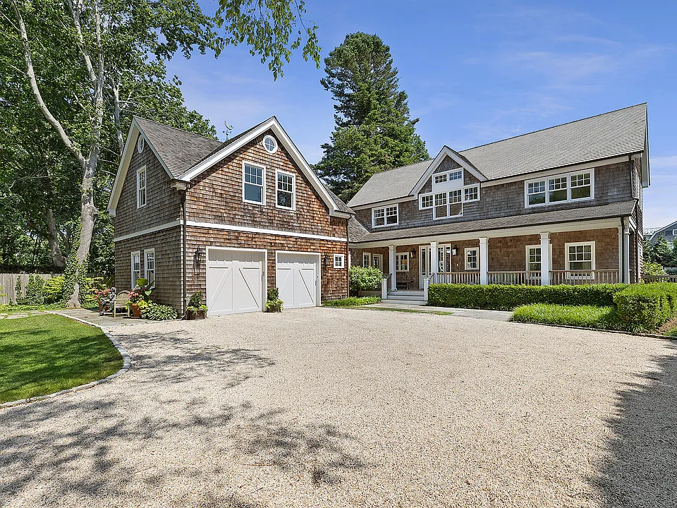 100 Pantigo Rd