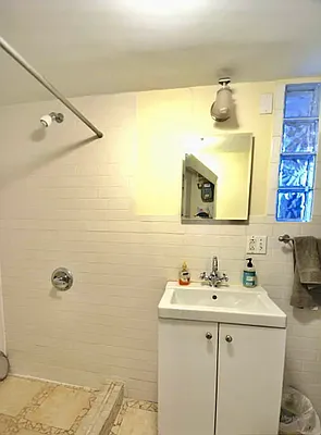 Rented by J Misrahi Realty Corp | media 4