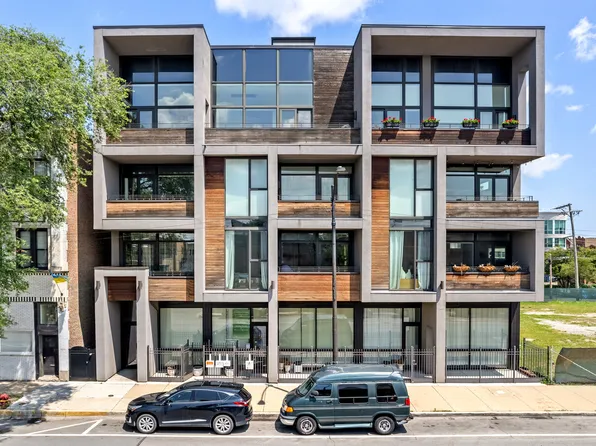 2424 W Chicago Ave #201, Chicago, IL 60622