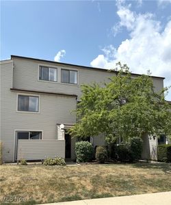 1480 Cedarwood Dr #21-F, Westlake, OH, 44145