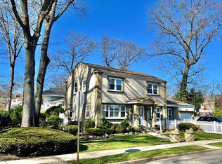 138 Mount Joy Ave, Freeport, NY 11520
