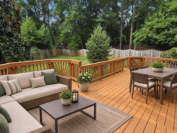3rd image of 10320 Winged Elm Cir