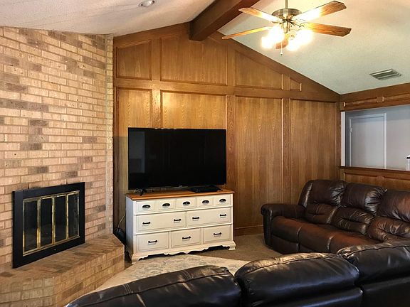 3rd image of 3906 Placid Ct