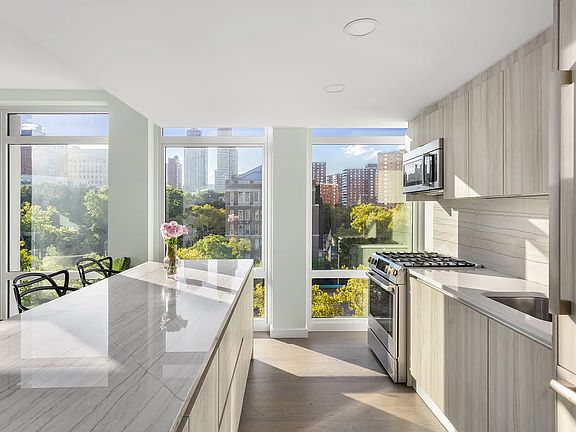 4th image of 375 W 123rd St #8B