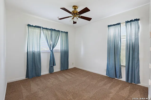 271 Wayside Dr — Photo 8