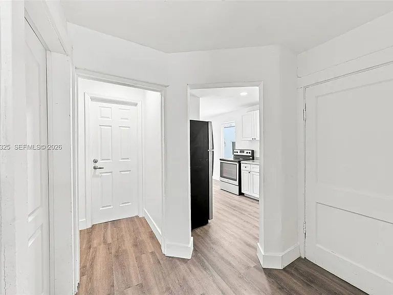 128 NW 9th Ave #2 — Photo 9