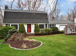 208 Saddle Hill Rd, Manchester, CT 06040