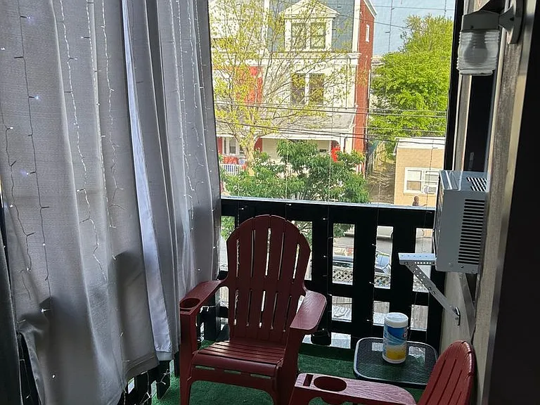 1103 W 7th St #3 — Photo 39