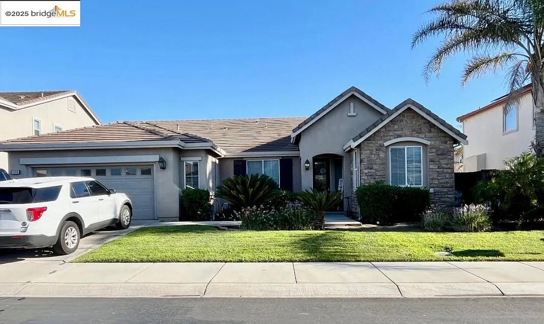 6160 Seneca Cir photo 1