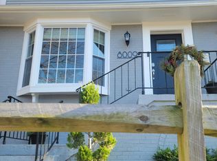 8009 Edinburgh Dr, Springfield, VA 22153