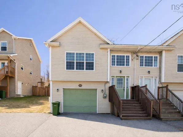 1014 Sackville Dr, Middle Sackville, NS B4E 1S4