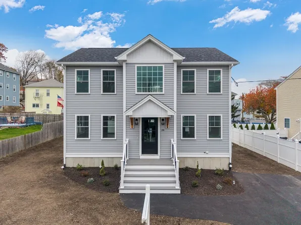 34 Alsop St, Fall River, MA 02723