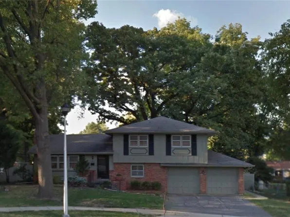 7916 Grandview St, Overland Park, KS 66204