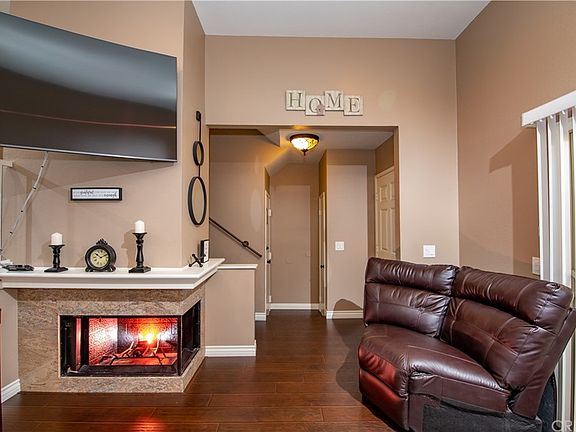 4th image of 17931 River Cir